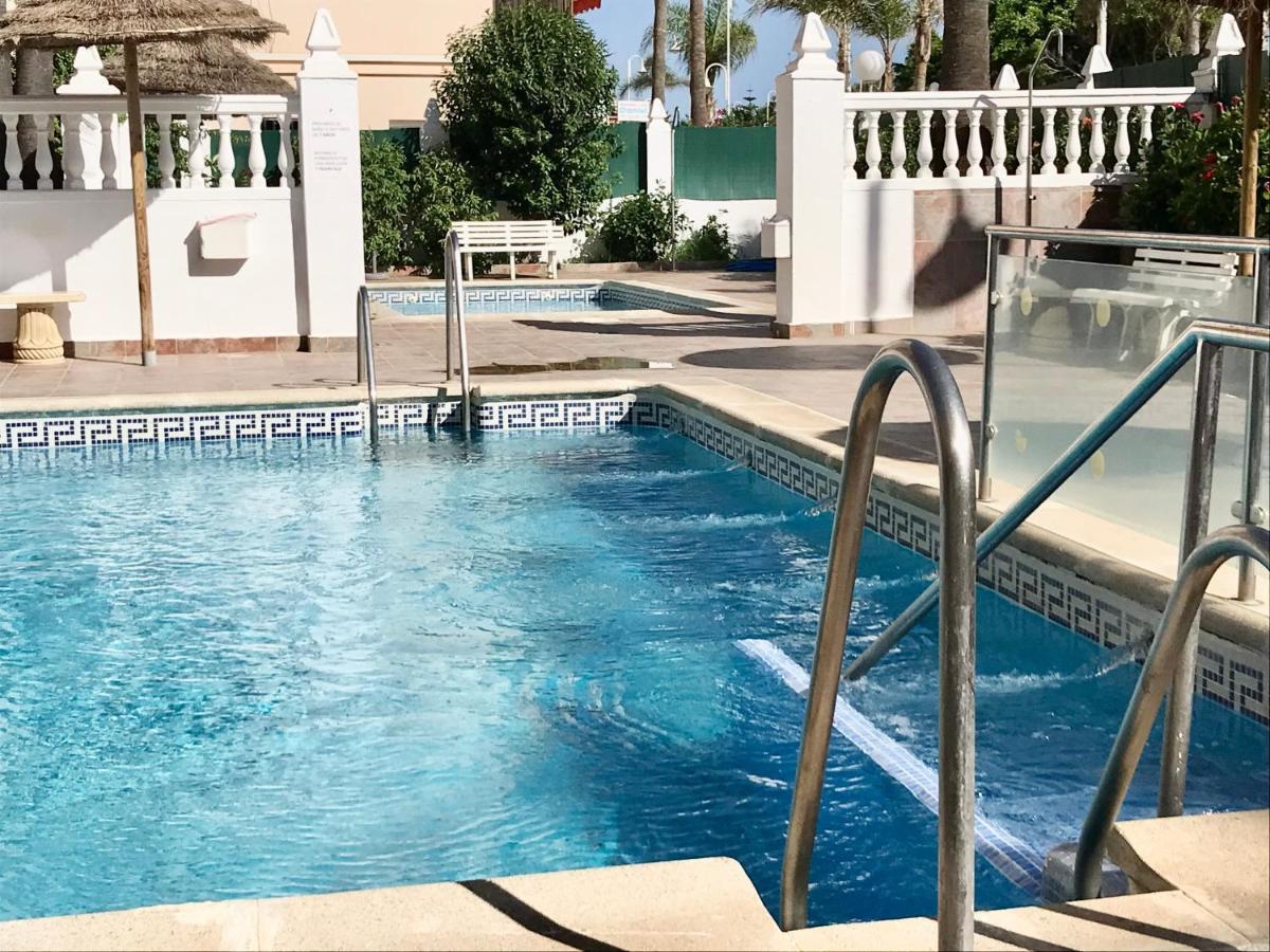 Apartamento 2 Dormitorios En Primera Linea De Playa San Cristobal Almuñécar Dış mekan fotoğraf