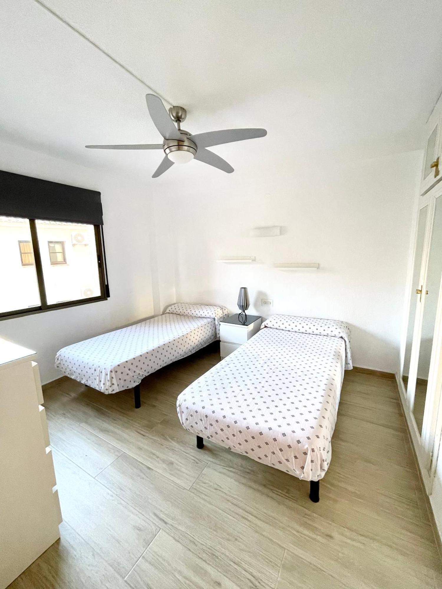 Apartamento Junto Al Mar En Playa San Cristobal Daire Almuñécar Dış mekan fotoğraf